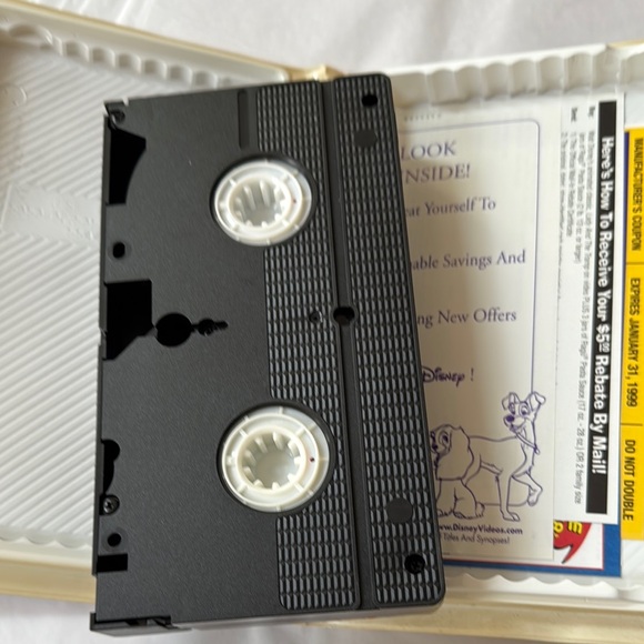 Lady and the Tramp VHS Tape, original - Picture 6 of 11